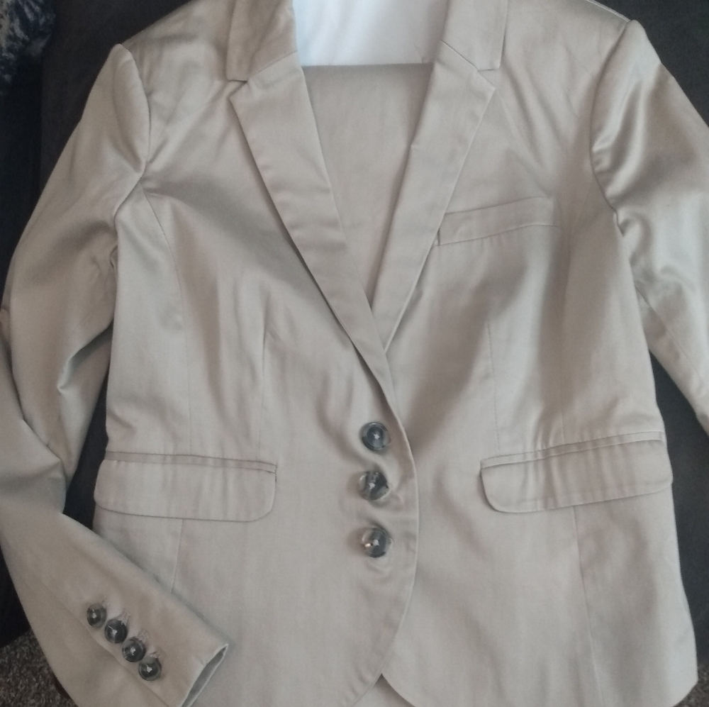Suite jacket n pants suite